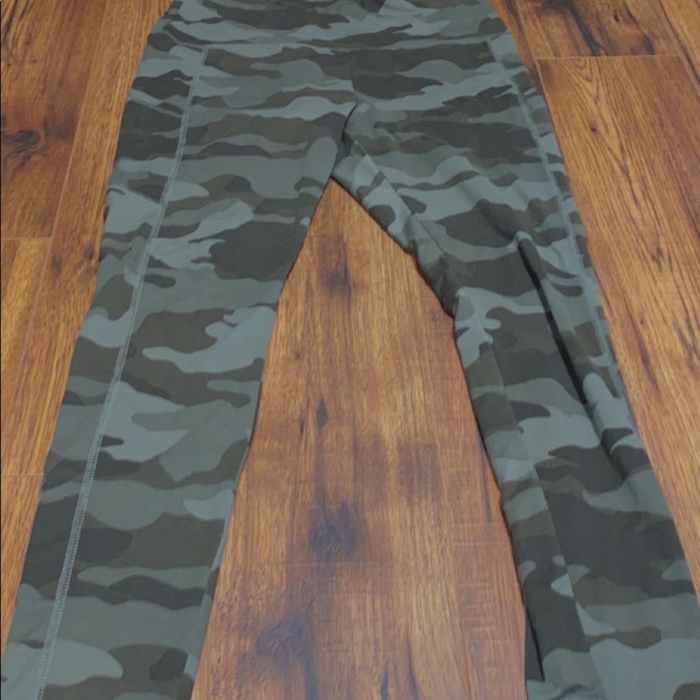Camo leggings <3
